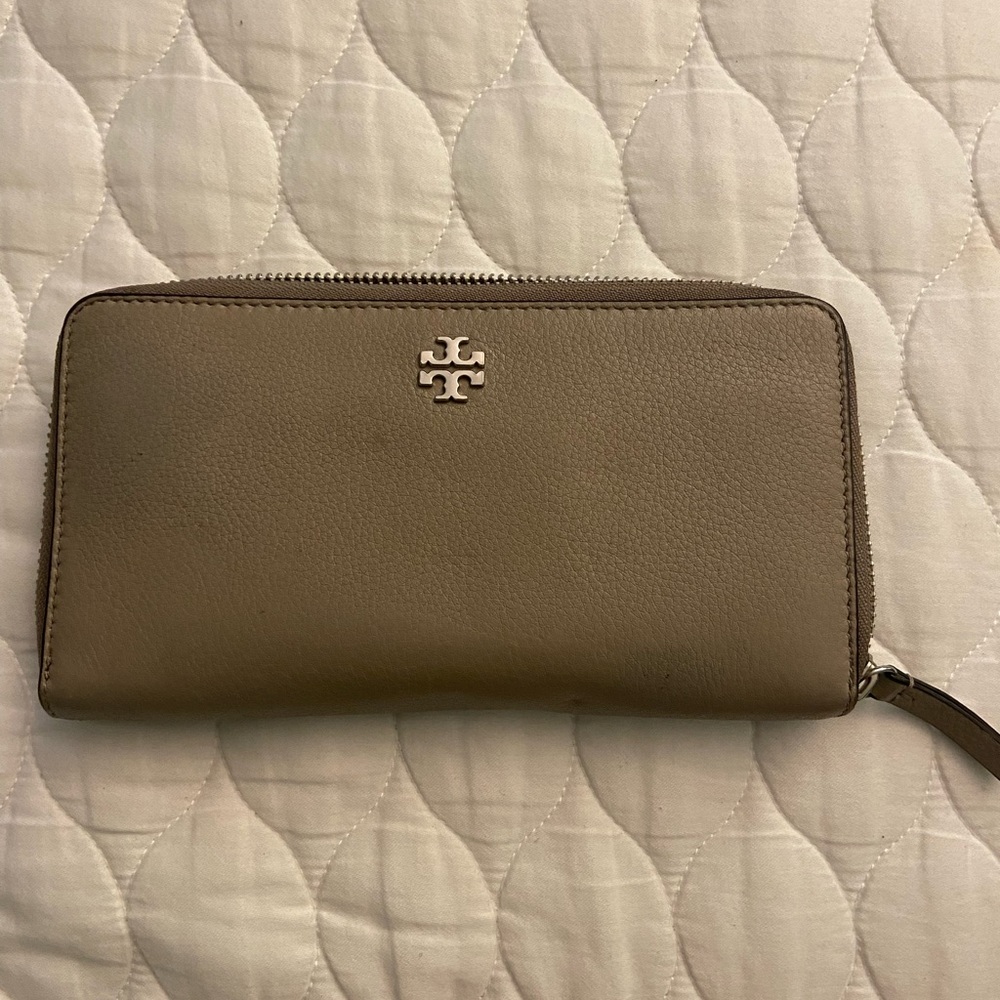 Tory Burch Wallet